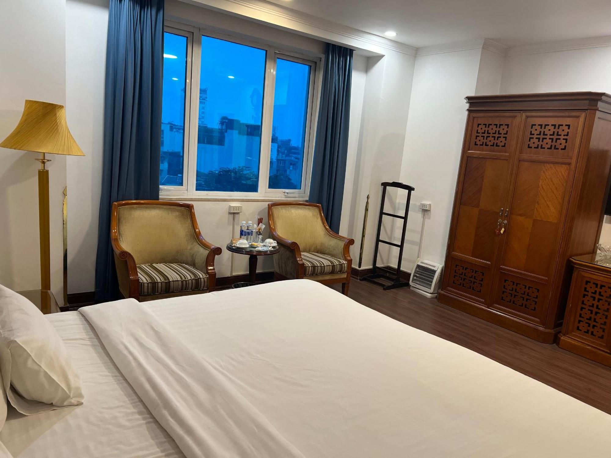 A25 Hotel - 19 Phan Dinh Phung Ханой Екстер'єр фото