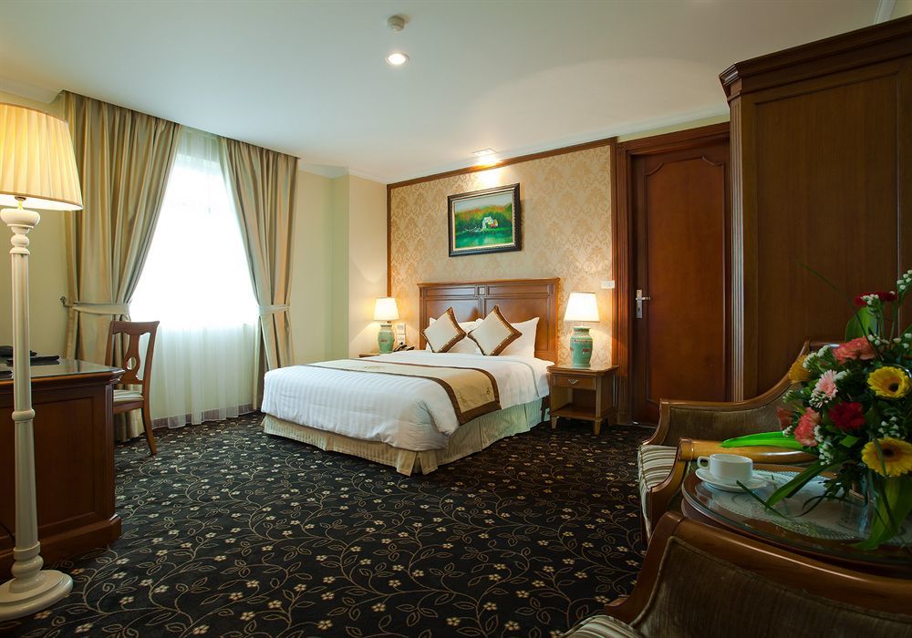 A25 Hotel - 19 Phan Dinh Phung Ханой Екстер'єр фото