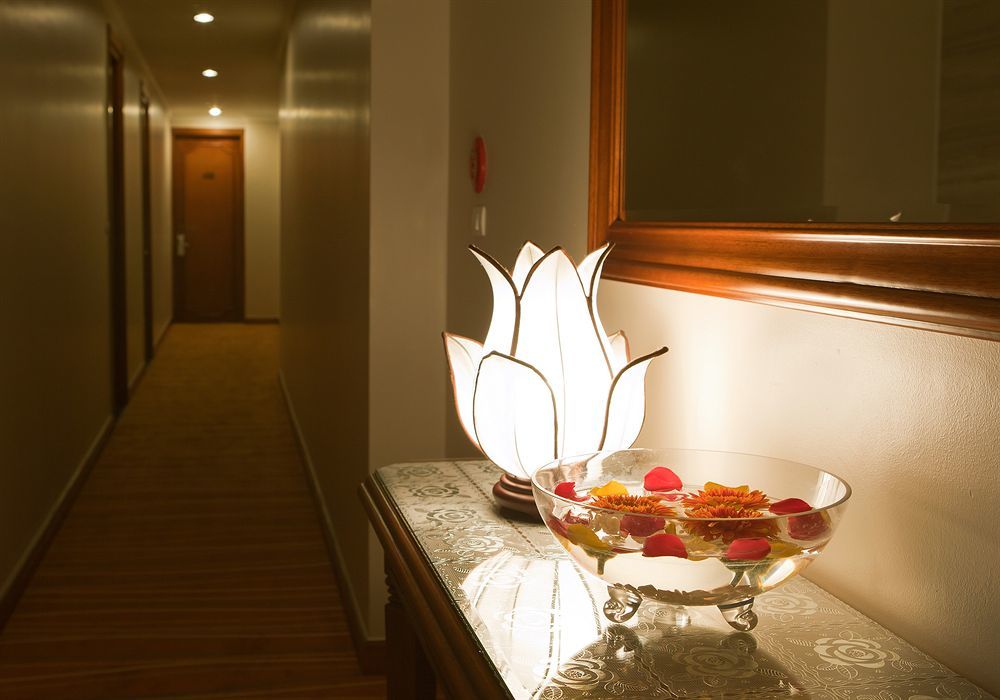 A25 Hotel - 19 Phan Dinh Phung Ханой Екстер'єр фото